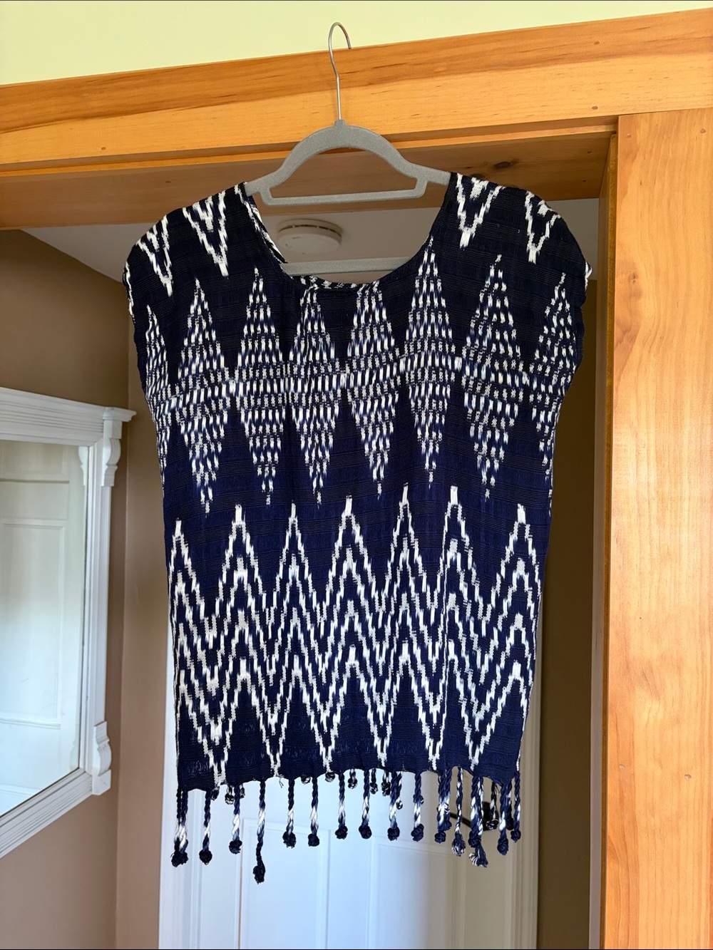 NWOT Vintage Inspired Women’s Zigzag Fringe Top